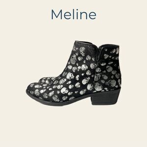 Black & Silver Metallic Skull Print Ankle Boots by Meline US Size 8 IT Size 38 (